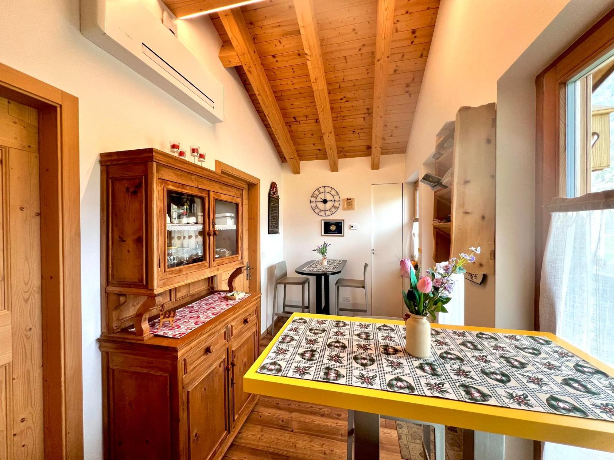 B&B Dalla Fattoria Della Patty Pieve Di Ledro Luaran gambar
