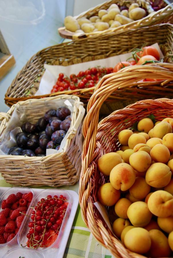 B&B Dalla Fattoria Della Patty Pieve Di Ledro Luaran gambar