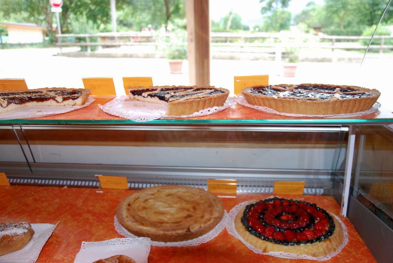 B&B Dalla Fattoria Della Patty Pieve Di Ledro Luaran gambar